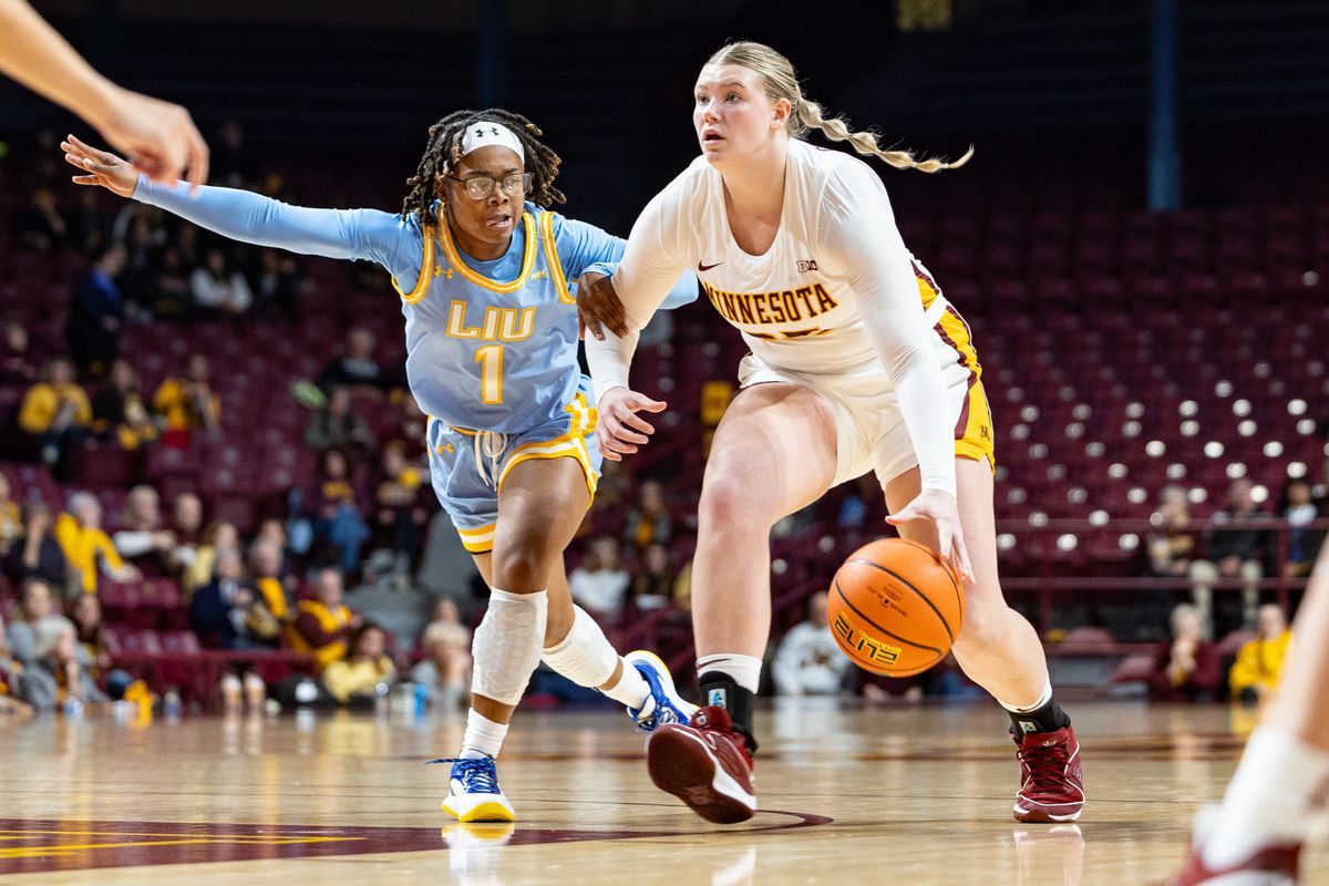 Minnesota Golden Gophers at UConn Huskies Womens Hockey