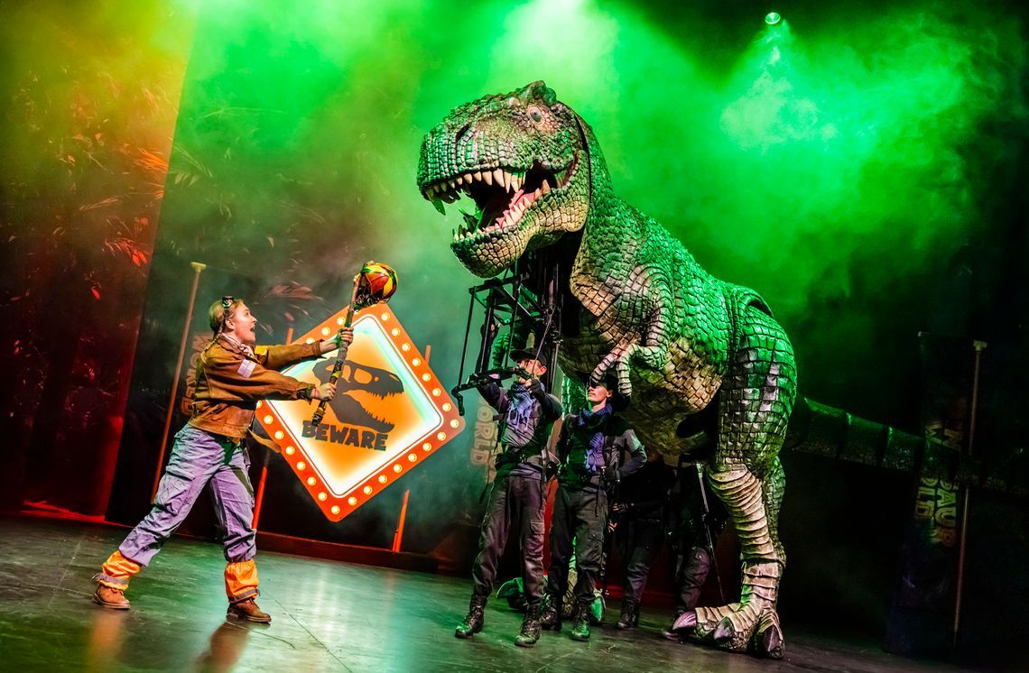 Dinosaur World Live