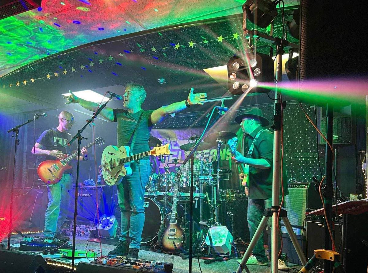 New Year\u2019s Eve spectacular!! 3 sets of live music!!