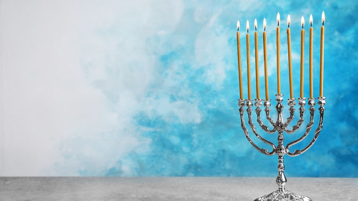 GRAND MENORAH LIGHTING: SUNDAY, DECEMBER 29 | 4 - 6PM