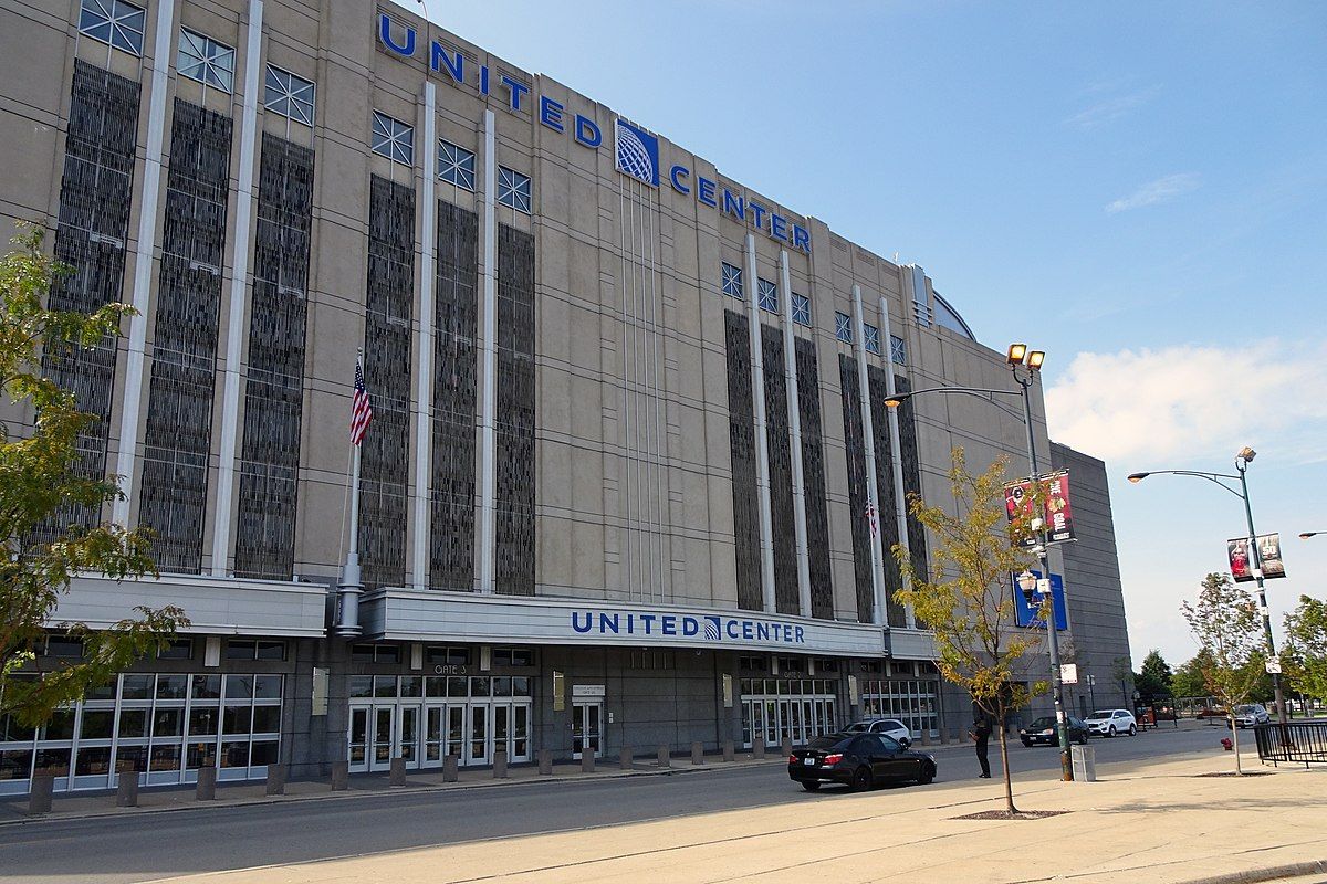 Cleveland Cavaliers at Chicago Bulls at United Center