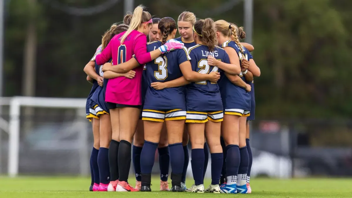 Saint Mary's Gaels at USC Trojans Womens Basketball