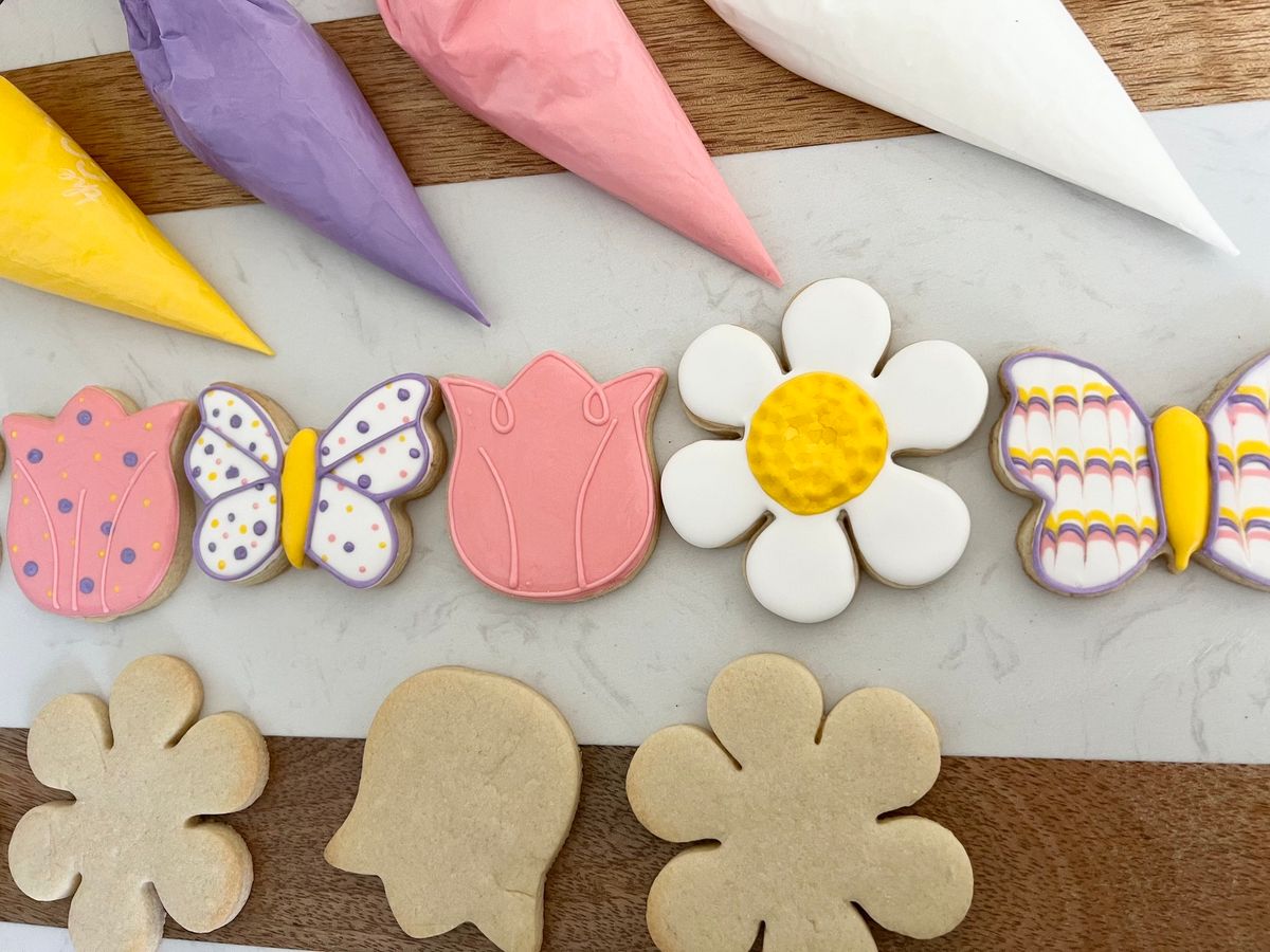 Cookie Decorating Class at The Lavender Farm