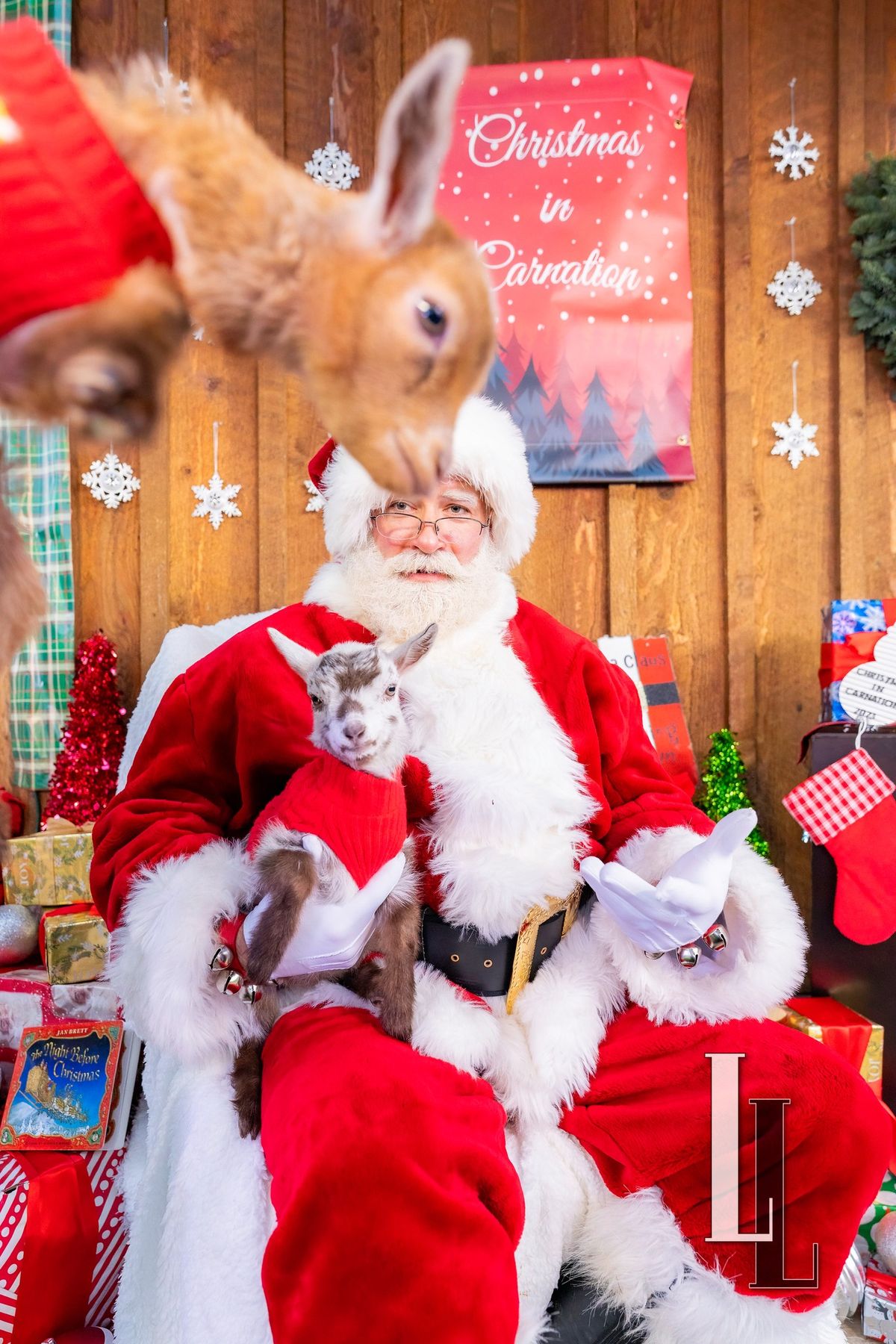 Santa Photos with L-Santa the Claus