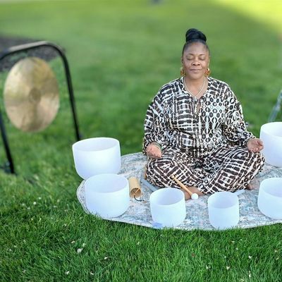 Gladden Vibes by Leslie Love