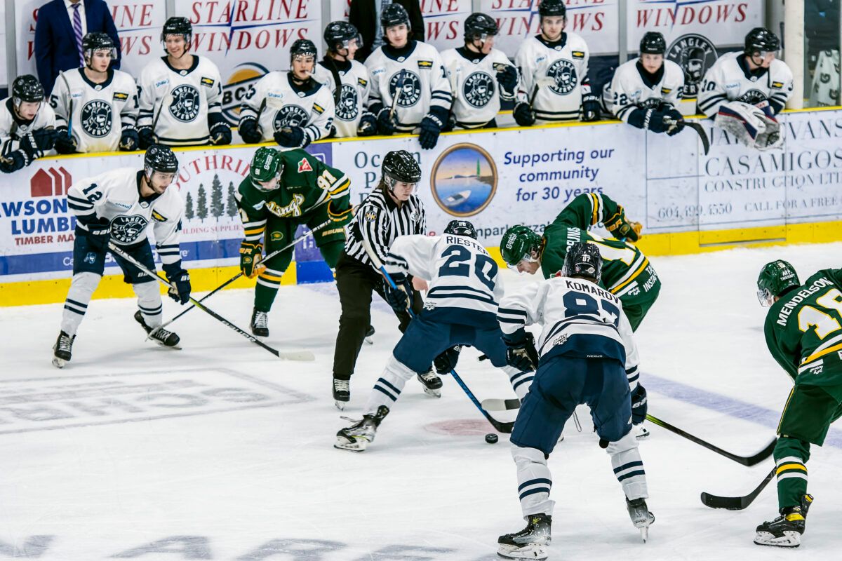 Langley Rivermen vs. Powell River Kings