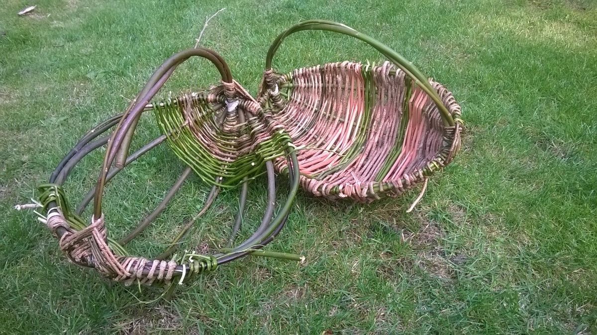 Make a hedgerow basket