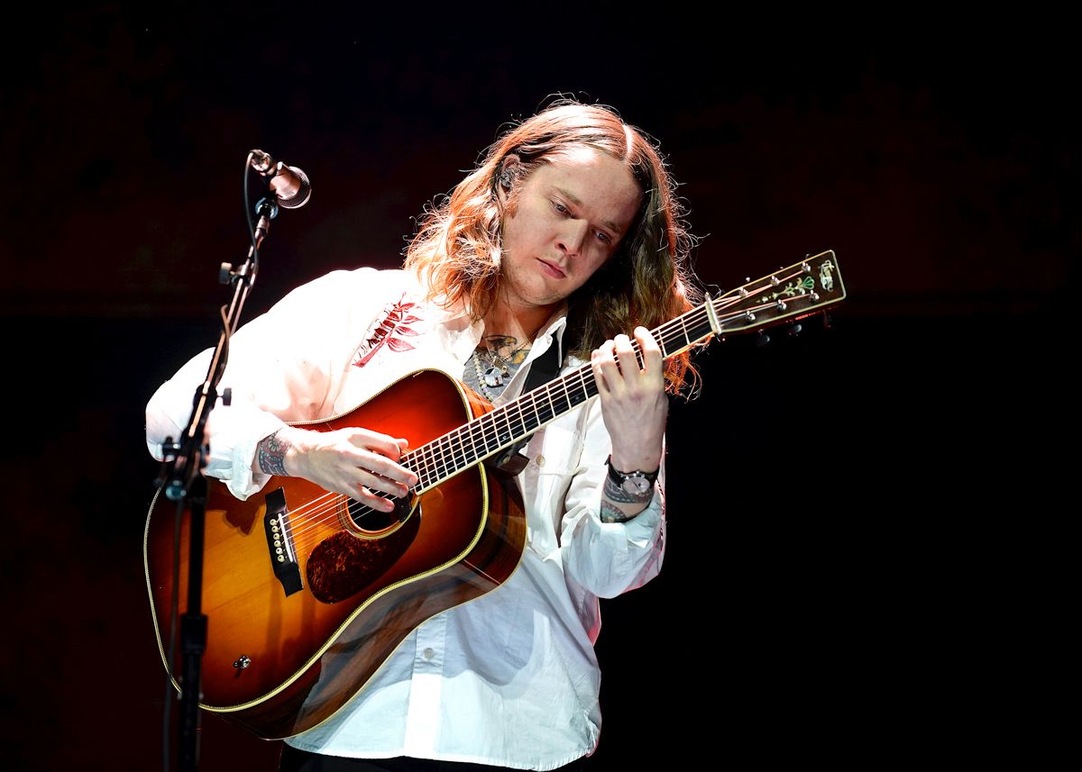 Billy Strings at State Farm Arena