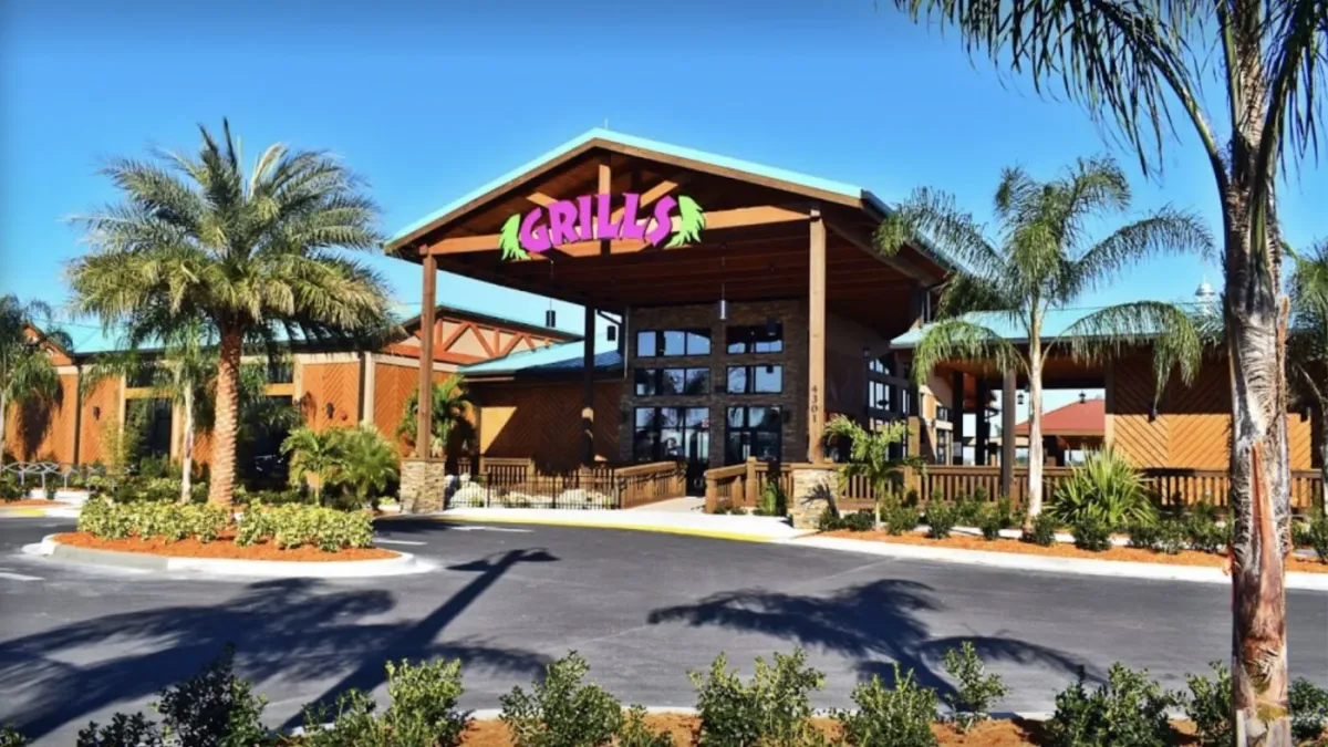 Return to Grills Lakeside & Tiki Bar