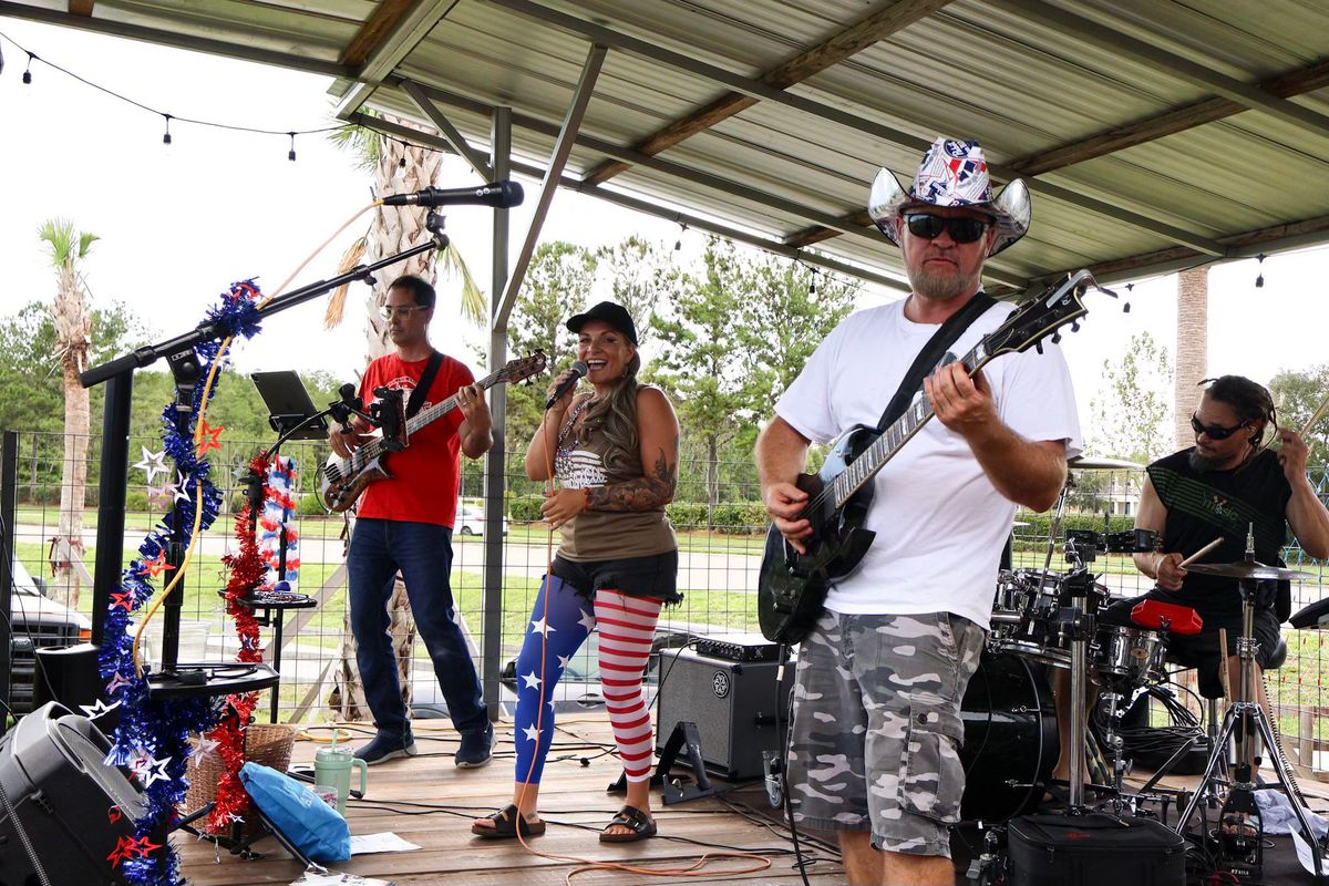 Live Music at Starkey Market