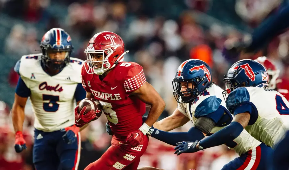 Parking UTSA Roadrunners at Temple Owls Football