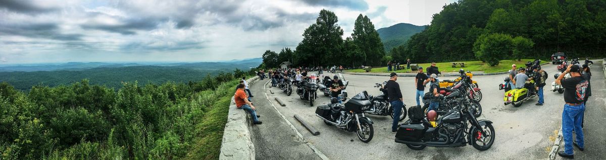 Lilly Bluff Overlook in Lancing, TN, with a stop for lunch.