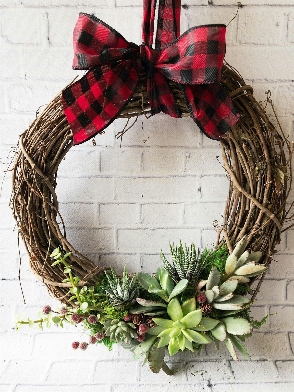 Make + Take:  Holiday Succulent Wreath