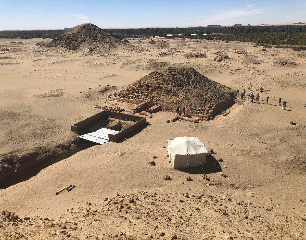 Royal Graves