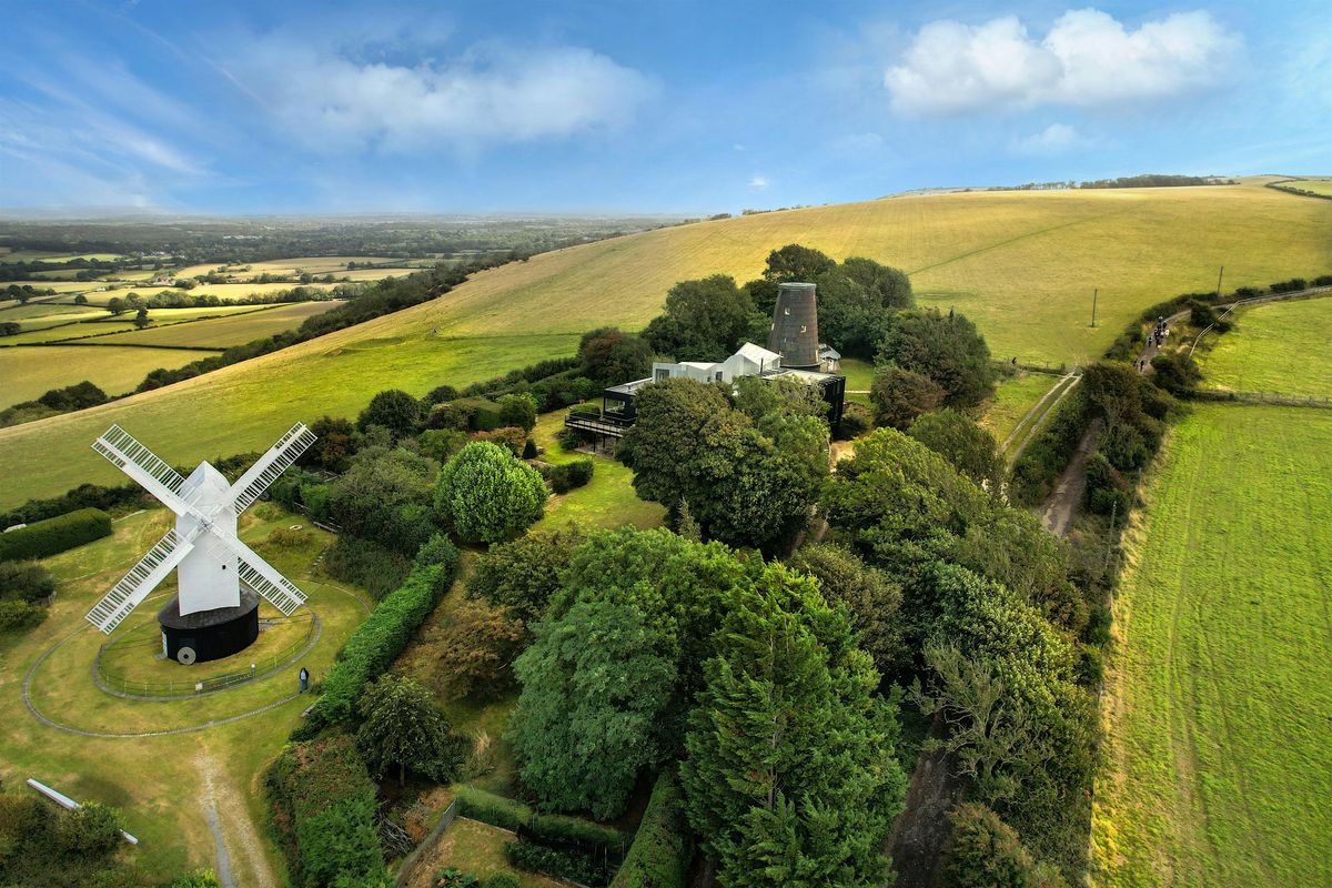 HIKE 16km The Windmills, Sea views and Chalk Hills of the South Downs