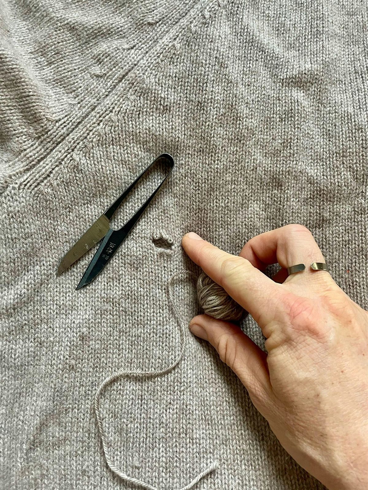 Fine Knit Mending Class