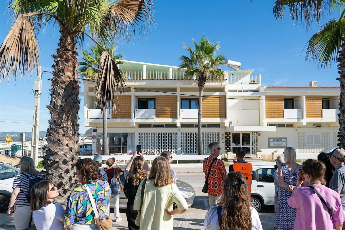 From Bauhaus to beach house -Walking tour (1,5hours)