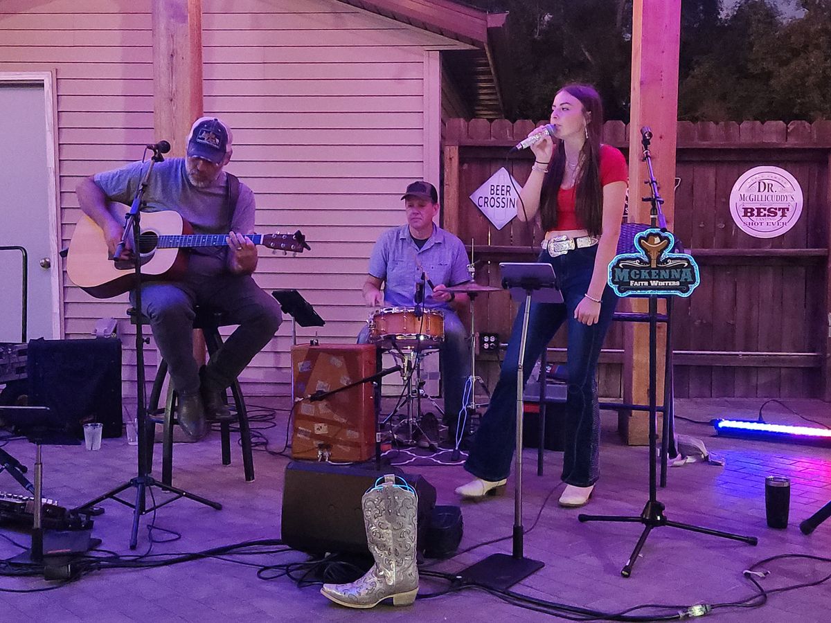 McKenna Faith Winters & Jason Rolence (with Todd Huenecke) at The Mill Saloon