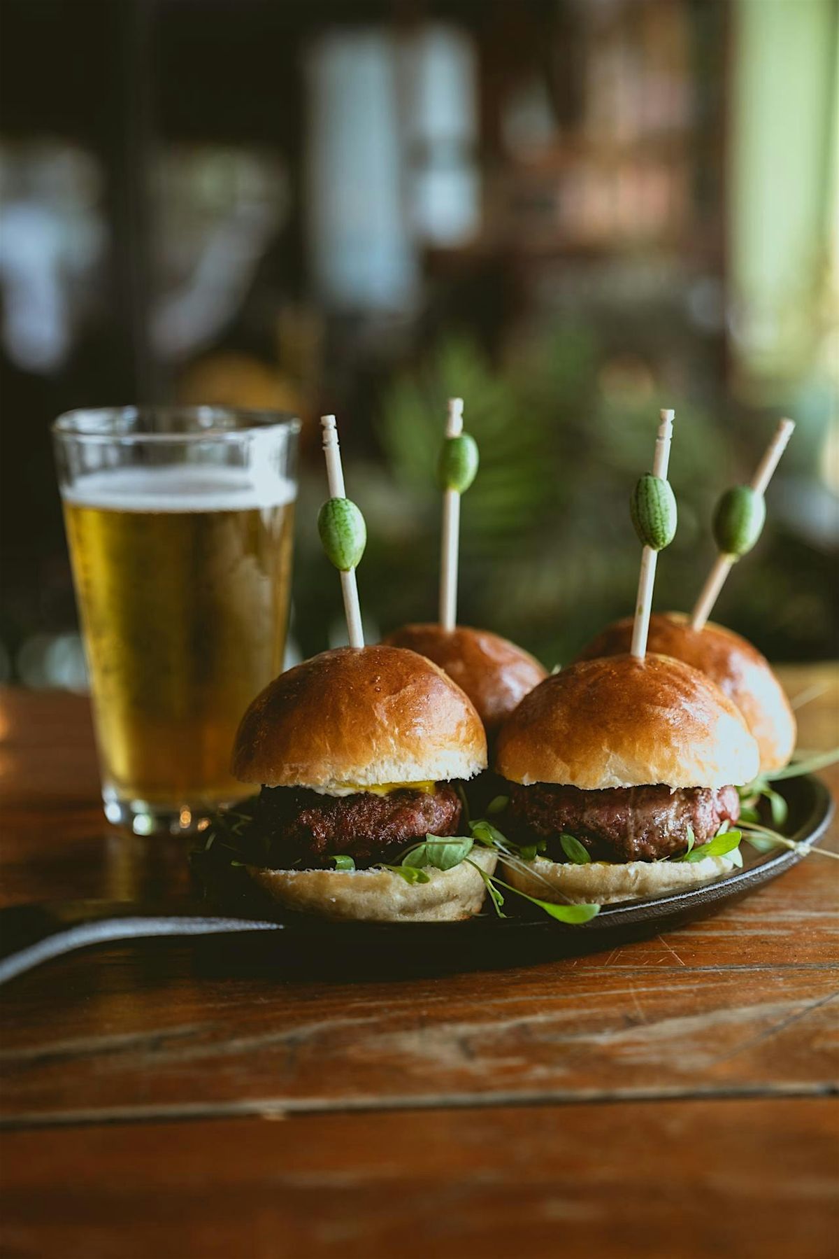 Burgers & Brews