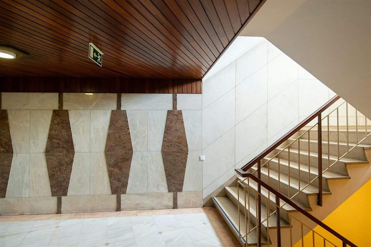 "Tridente" : Exploring Faro\u2019s Largest Modernist Building - (1hour)