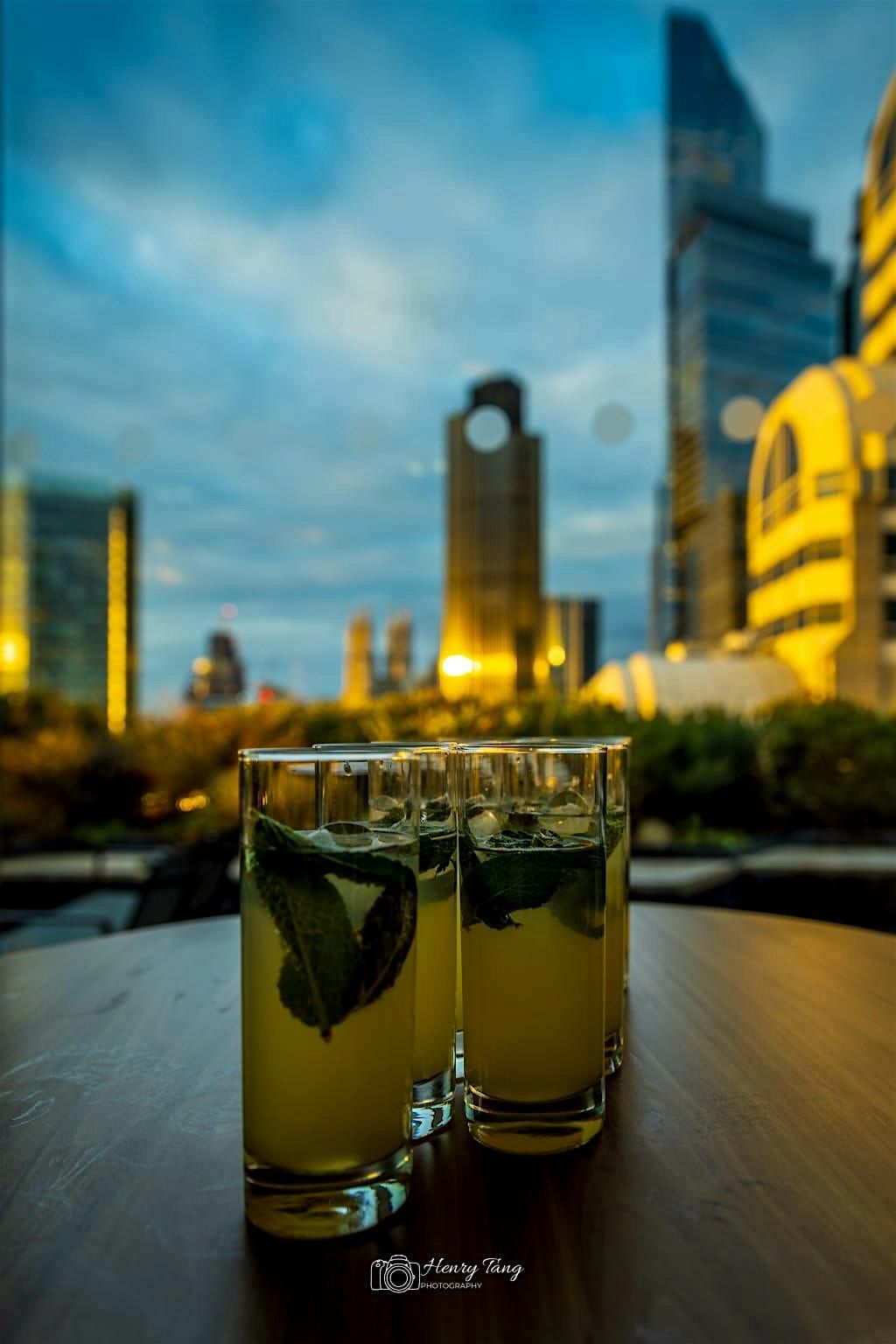 Cocktails and Cabaret Networking Event