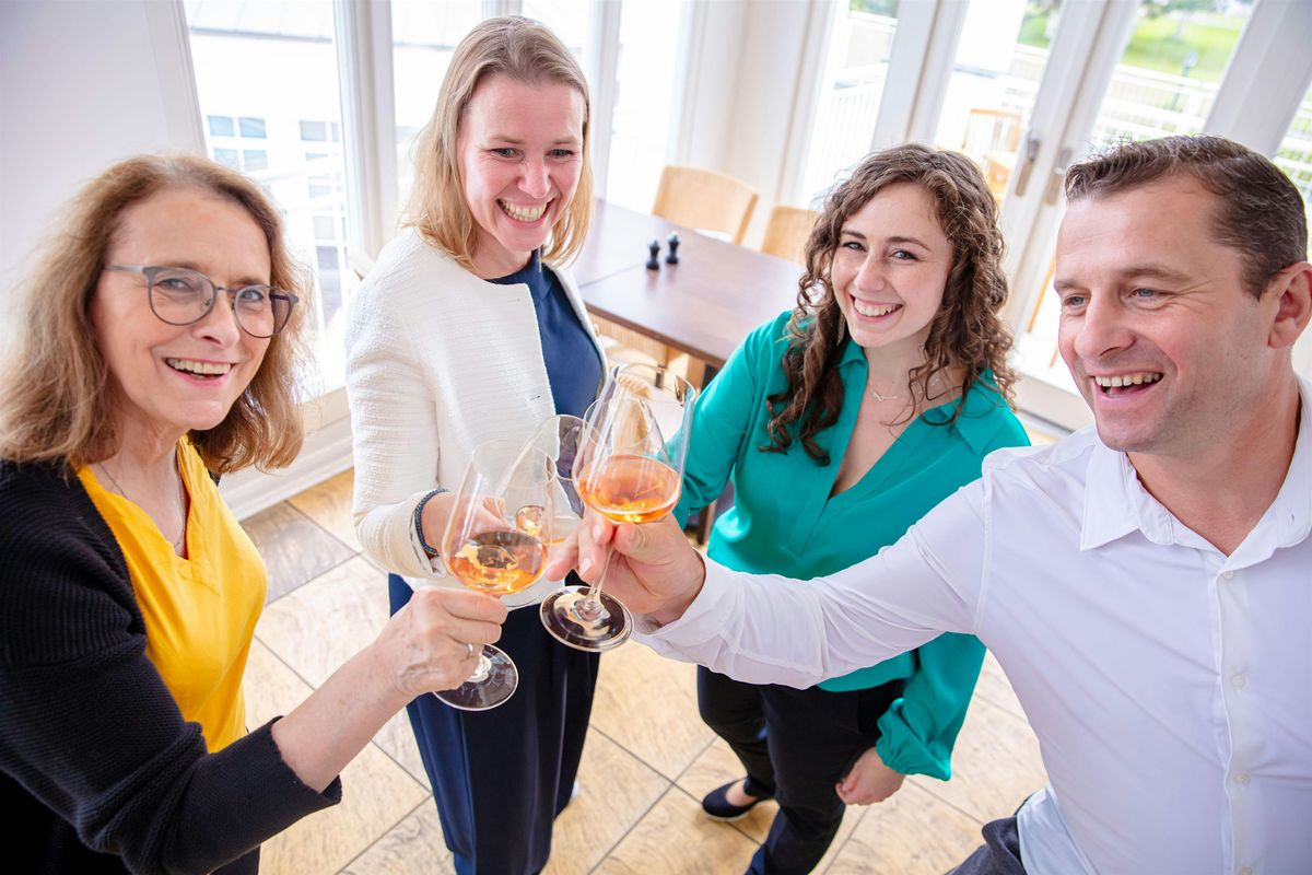 Erfolgsgeschichten und Fuck-Ups - Weinabend zum Jahresausklang