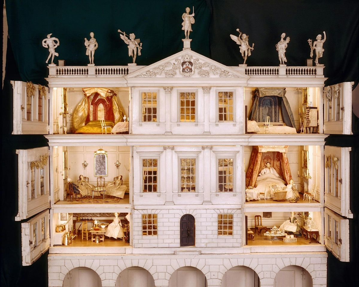 Introduction to Sarah Lethieulliers's Dolls House