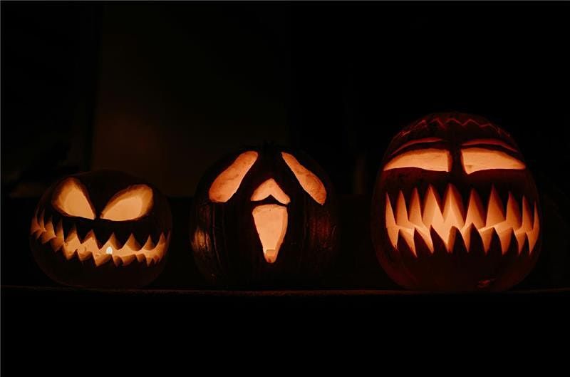Pumpkin Carving Workshop with Mionetto