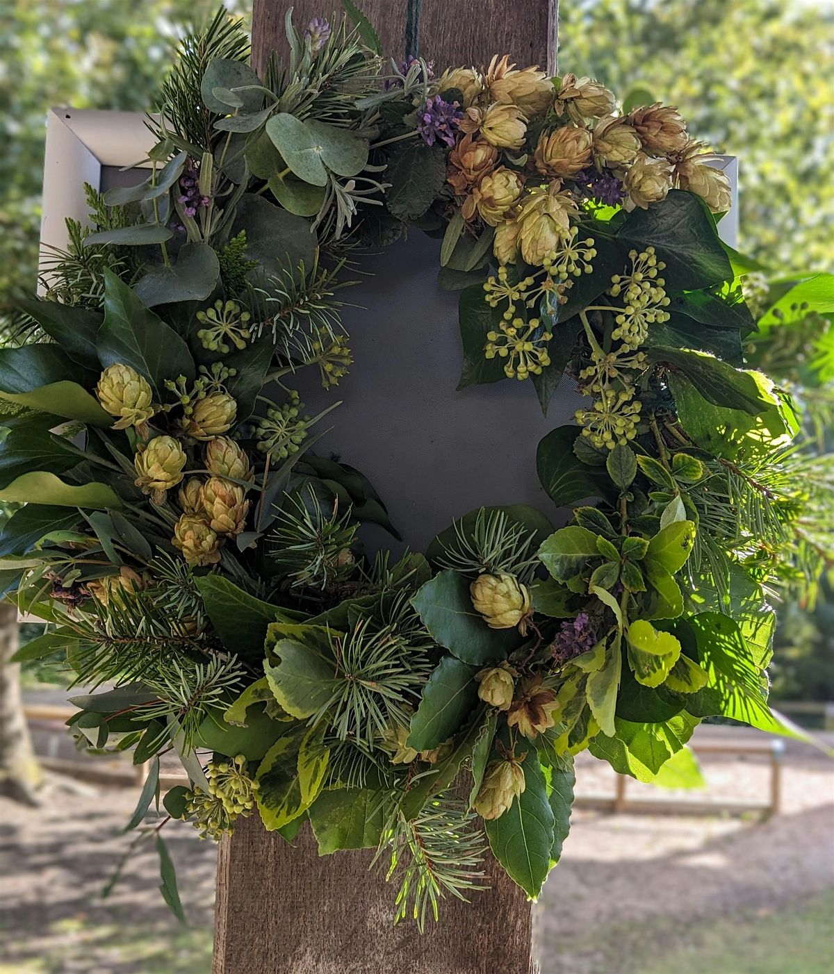 Festive wreath making afternoon EOC 2806