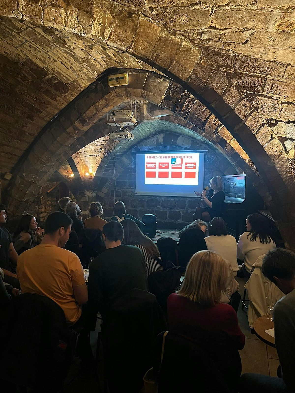 CHRISTMAS SPECIAL - Expat Trivia \/ Quiz Night - in English !