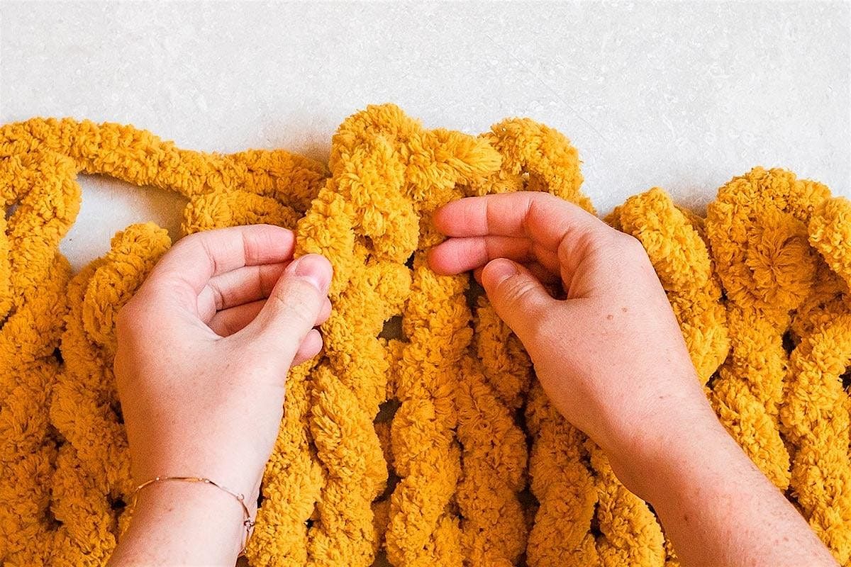 Hand Knitted Chunky Blanket Workshop