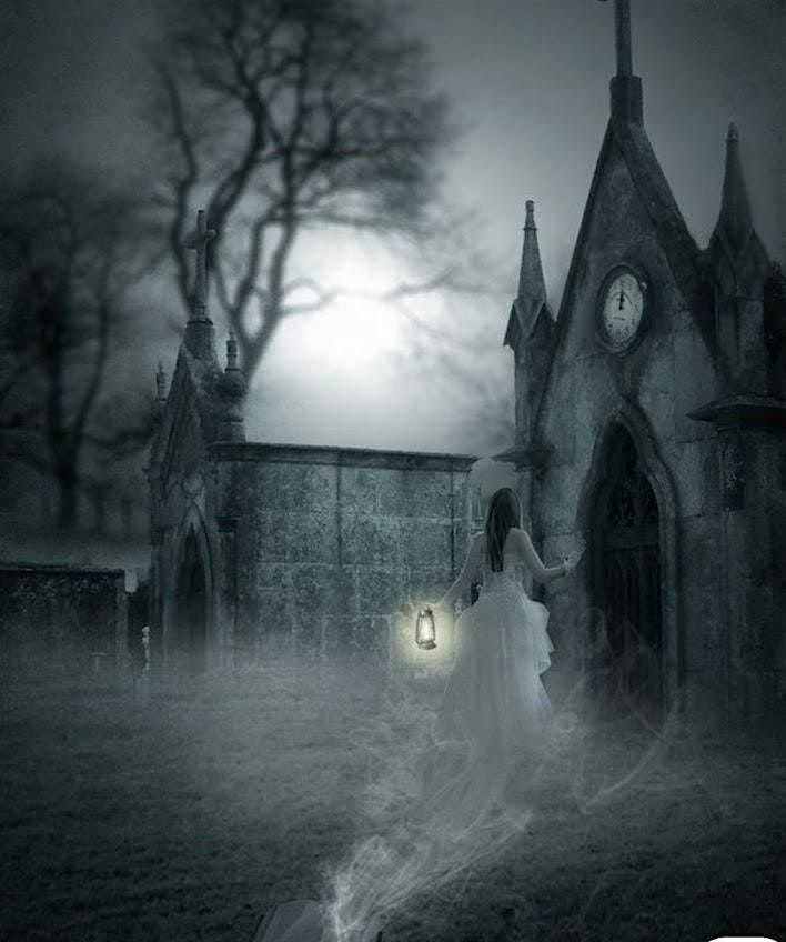 Graves, Ghosts & Grapes, a haunted walking tour and glass of wine