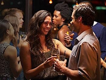 Online Dating Meetup \u2013 A Safe First Date Experience