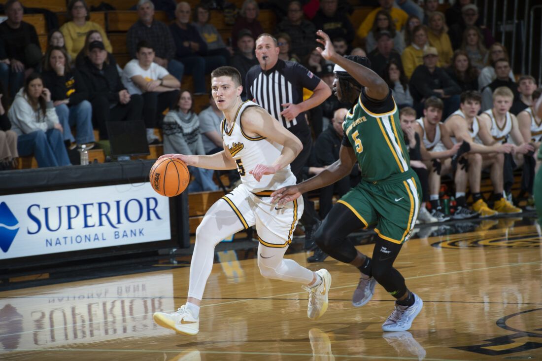 Wayne State Warriors vs. Michigan Tech Huskies