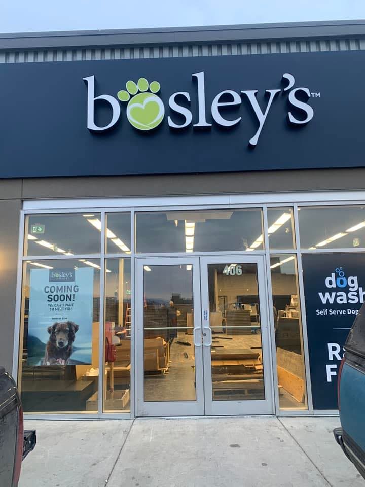 Nail trims!, Bosley's by Pet Valu (West Kelowna, BC Highway 97), 31