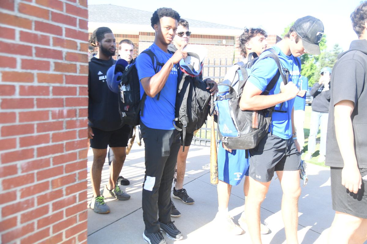 Parking High Point Panthers at Presbyterian Blue Hose Mens Basketball