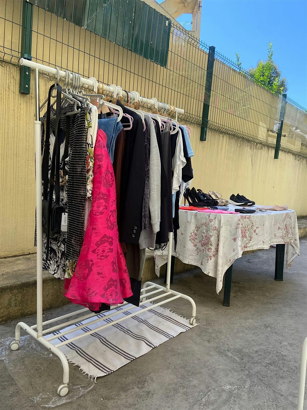 Shop & Socialize: All Women\u2019s Fashion