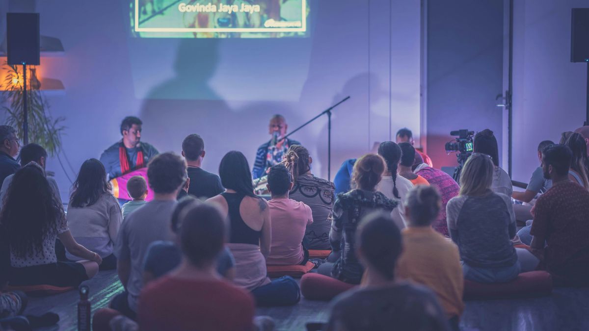 Kirtan with friends ~ Clayfield!