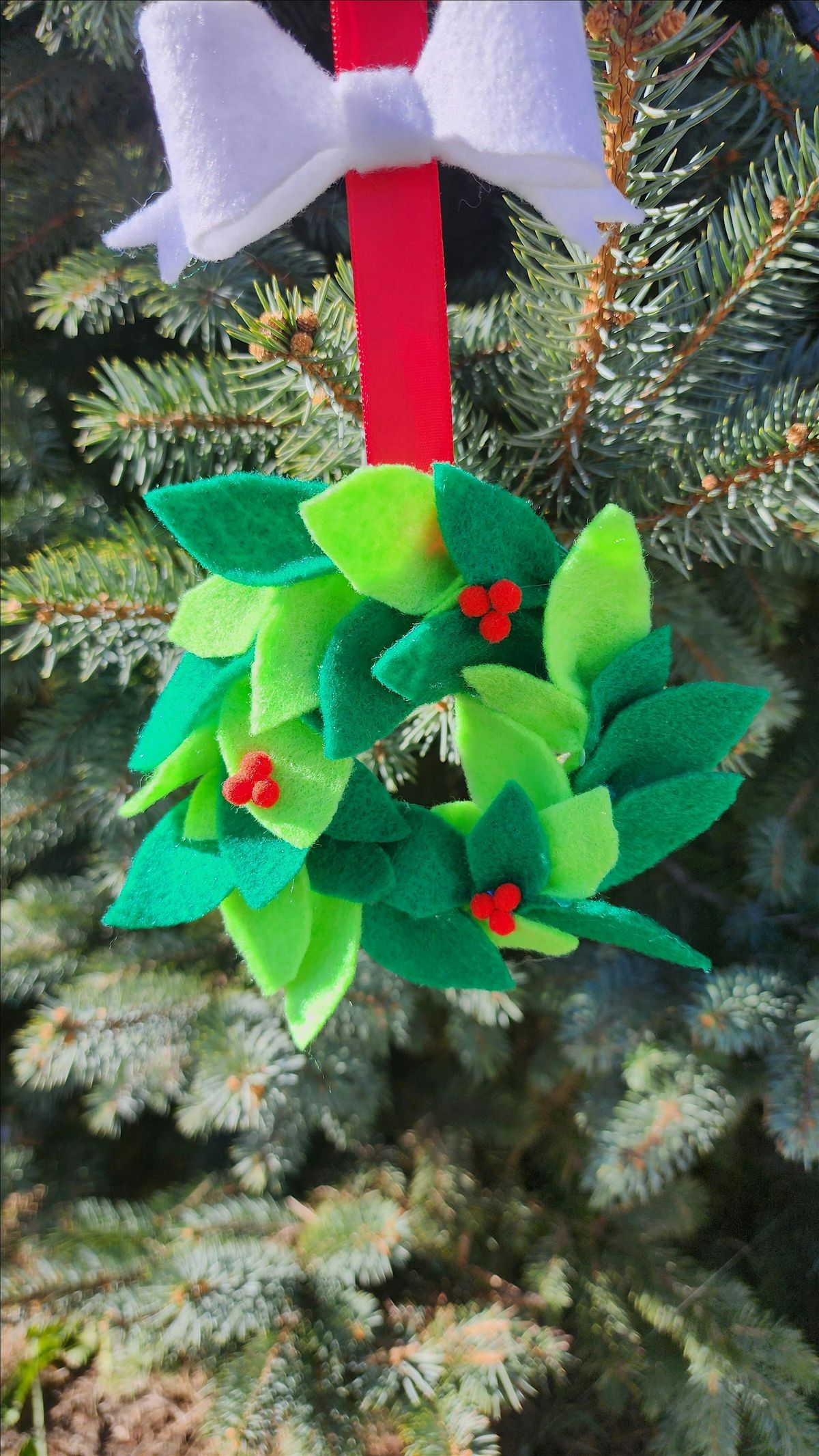 Felt Wreath Ornament Class