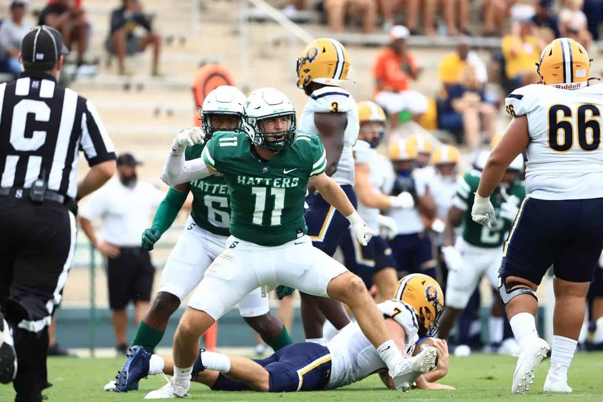 Valparaiso University vs. Stetson Hatters