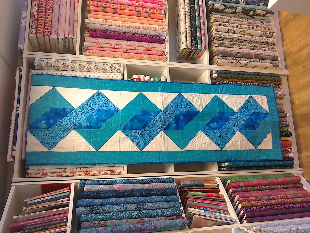Intermediate Quilting - Twisted Helix Table Runner \/ Bed Runner