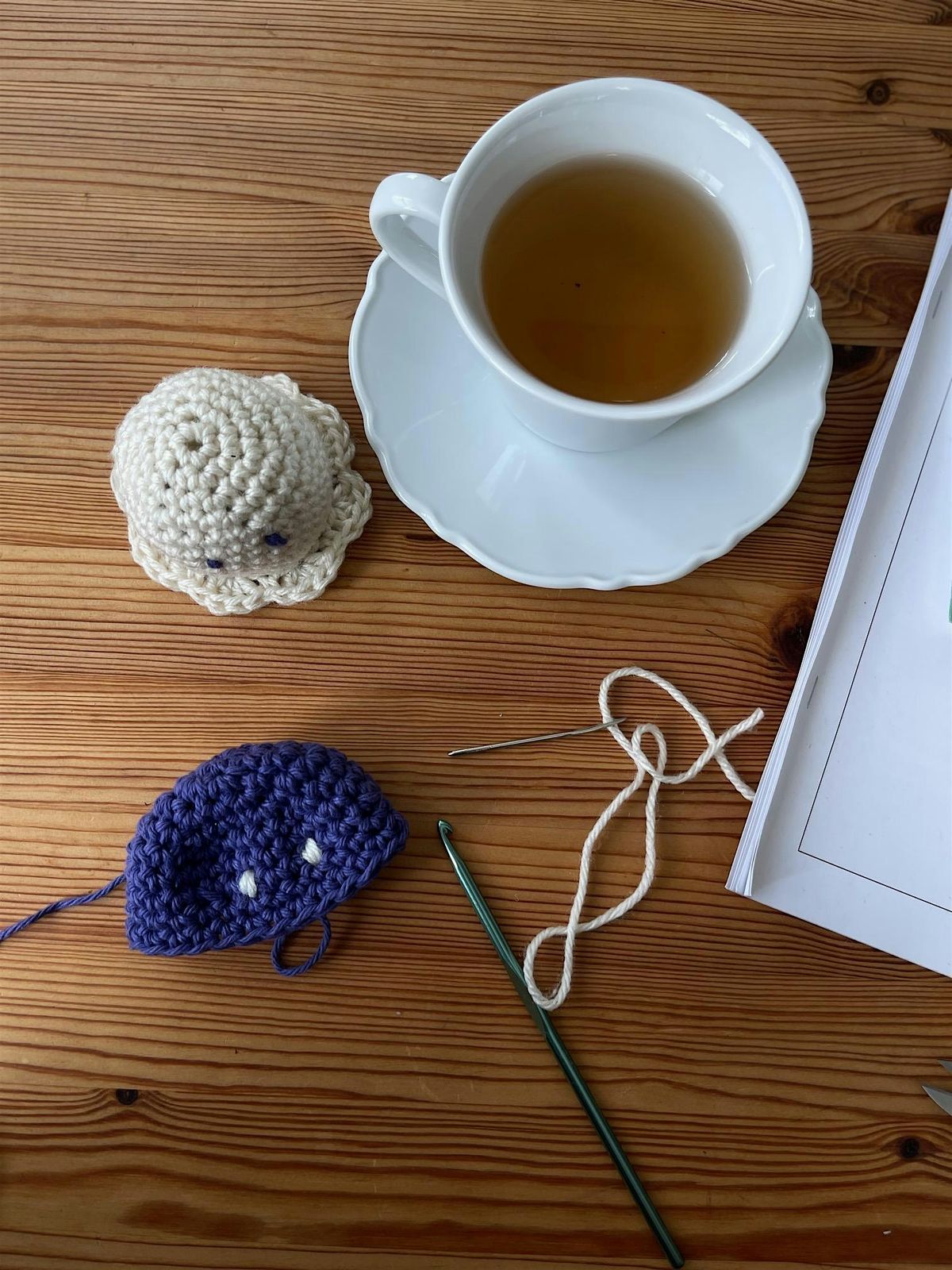 Tea Talks & Tiny Stitches : Mini Ghost
