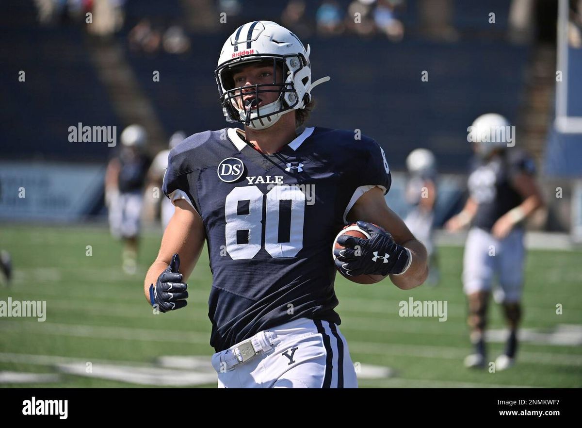 Yale Bulldogs at Holy Cross Crusaders Football