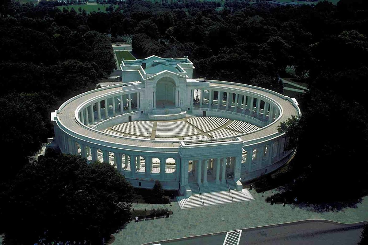 Fort Myer Audio Tour: Echoes of Honor in Arlington's Hallowed Grounds