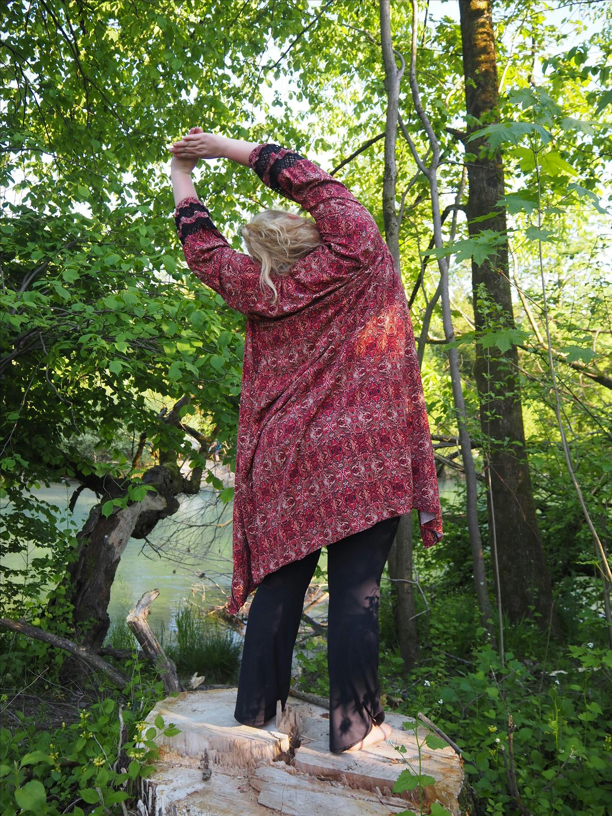Mindful yoga flow - all bodies. no worries.