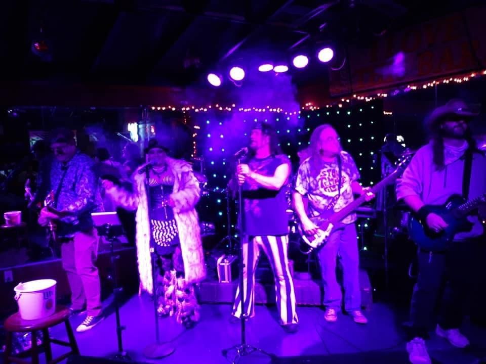 Rogue Radio live at Pearl\u2019s Cherokee