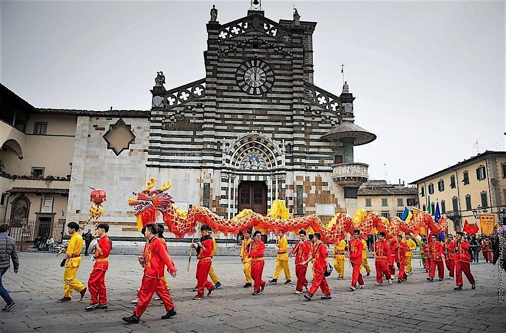 Tour a Prato: Chinatown, pittura e aperitivo in atelier d\u2019artista