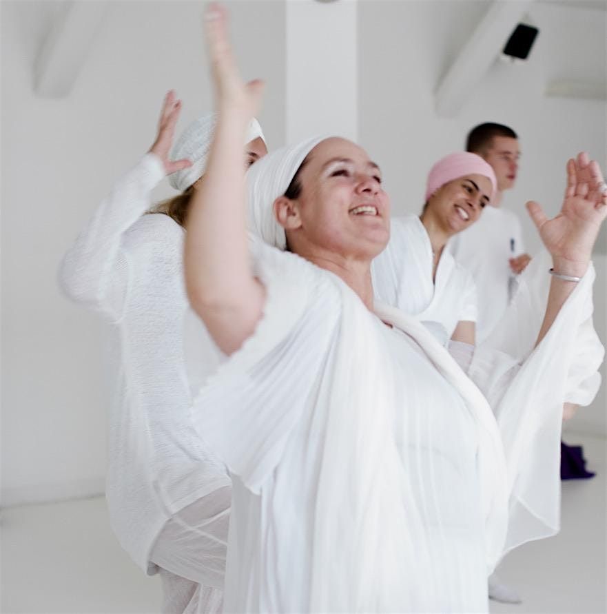 Honouring the Cyclical Nature of the New Moon with Gong and Live Chanting