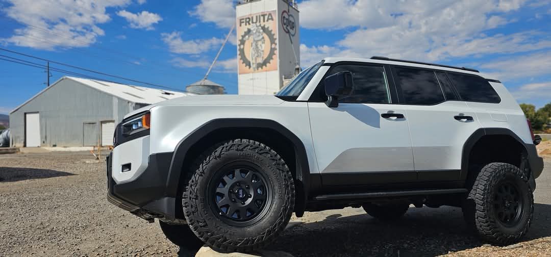 WS4x4 Rigs & Coffee at The Fruita Silo