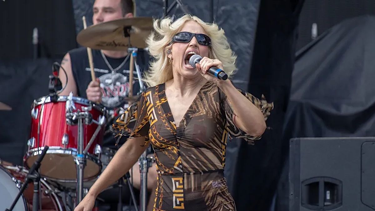 Amyl and The Sniffers with Sheer Mag